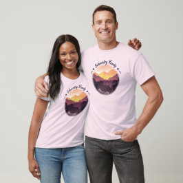 Vintage Lila Gult Farmhouse Mountain Sunset T Shirt