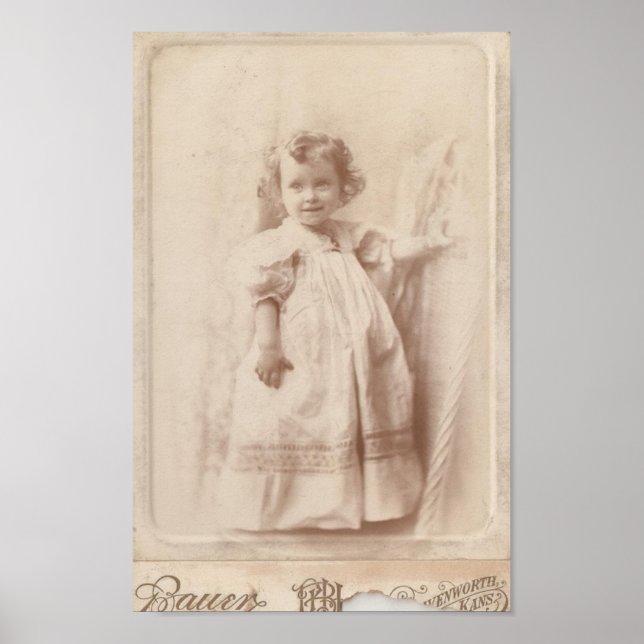 Vintage Little Girl Poster (Framsidan)