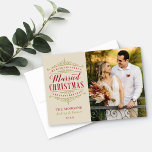 Vintage Married jul Bröllop Photo Julkort<br><div class="desc">Eleganten "Vi önskar dig en gift jul och Gott nytt år"-fotokort för ett nygift par innehåller en helgdag för vintage med vackra detaljer om rullan och anpassningsbar som du kan anpassa med ett sött och enkelt budskap från det nygifta paret.</div>
