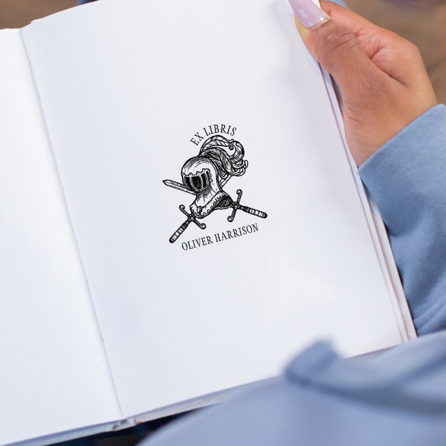 Vintage medeltida riddarhjälm stämpel (Skapare uppladdad)