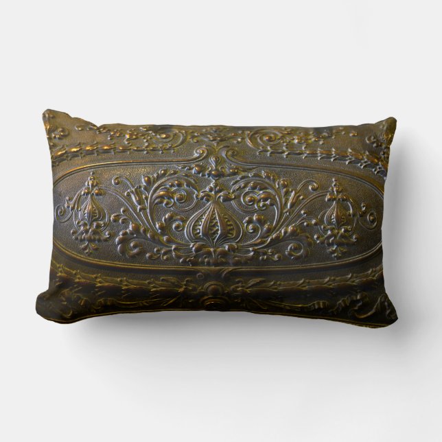 vintage metall dekoration elegant  blommigt gammal lumbarkudde (Framsida)