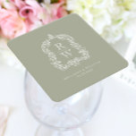 Vintage Monogram Vapensköld Namn Sage Grönt Bröllo Underlägg Papper Kvadrat<br><div class="desc">Den här eleganten har en ornerad,  snabbt vintage-inspirerad vapensköld av acanthus löv som ramar in två monogram initialer i ett öppet serif-teckensnitt,  staplas lodrätt och separeras med en tunn vågrät. Lägg till parets datum namn och bröllop nedan. Utformningen och grönten är vita på sidans bakgrund.</div>