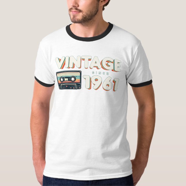 Vintage Music & Nostalgic Birthday - Vintage sedan T Shirt (Framsida)