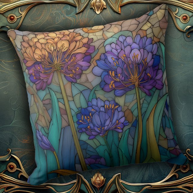 Vintage Natur Omtänkt i en Blomma Kudde (Skapare uppladdad)
