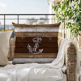 Vintage Nautical Boat Anchor on Woodgrain Mönster Kudde