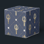 Vintage nautisk marinblå och guld trident presentaskar<br><div class="desc">Favoritaskar med en gyllene vintage trident prydd med ett blått och gult pärlgaller</div>