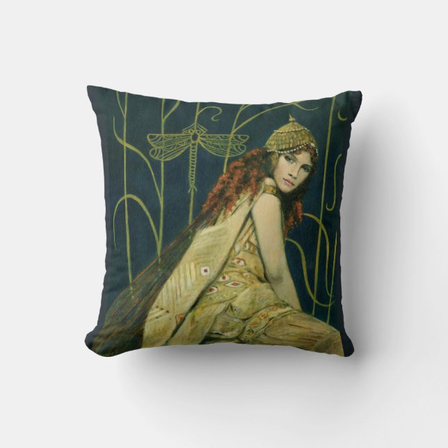 Vintage Nymph Throw Cushion Kudde (Framsida)