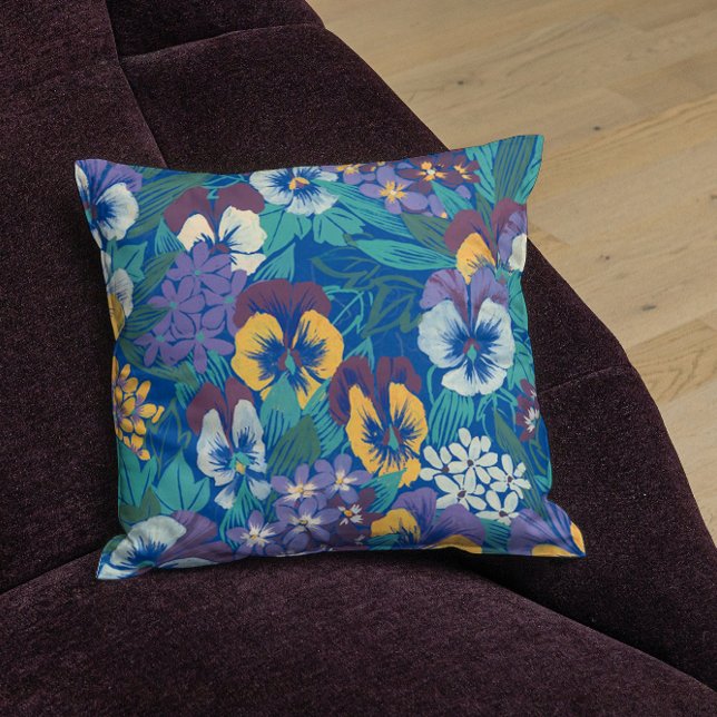 Vintage Pansy Blommönster | Blå Stugträdgård Kudde (Skapare uppladdad)
