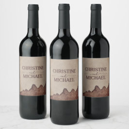 Vintage, pappra brunbruna berg bröllop vinflaska etikett