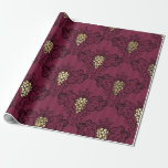 Vintage Paris Burgundy Rött och guldgrunge vin Presentpapper<br><div class="desc">Paris vintage burgunder rött vin-tema inslagspapper.</div>