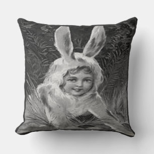 Vintage Påsk Girl in Bunny Costume B&W, ZSSG Kudde