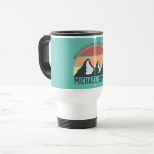 Vintage pastellfärgade berg ropar monogram himmel resemugg