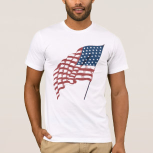 Vintage Patriotic American Flagga Wave i Vinden T Shirt