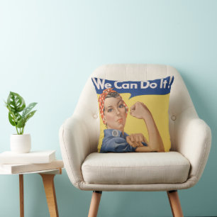 Vintage patriotisk Rosie the Riveter, Vi klarar de Kudde