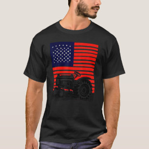 Vintage patriotisk traktor på en amerikansk flagga t shirt