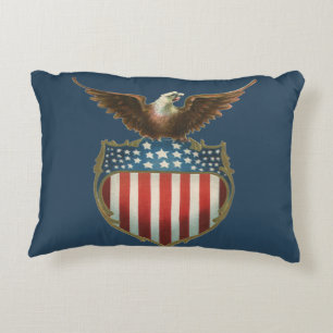 Vintage Patriotism, Proud Eagle över amerikansk Fl Prydnadskudde