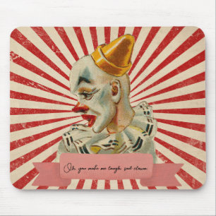 Vintage Pensive Clown with Guld Conic Hat Musmatta