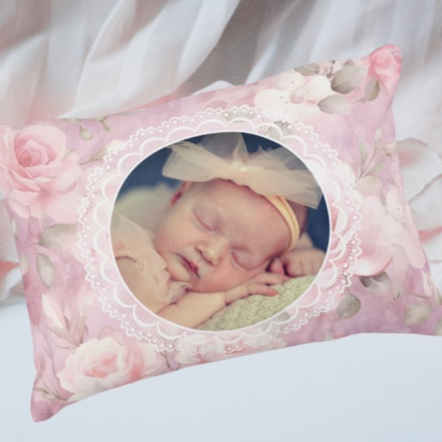 Vintage Personliga Minnesrosor Spets  Prydnadskudde (Pure sweetness! Personalize with your photo.)