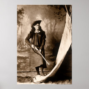 Vintage Photo Porträtt, Annie Oakley och Gun Poster