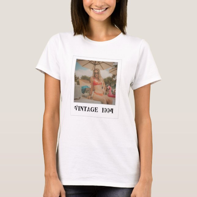 Vintage Photo & Year Nostalgic Birthday T Shirt (Framsida)