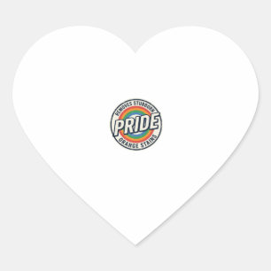 Vintage Pride Protest Rainbow-märke Vektor Design_ Hjärtformat Klistermärke