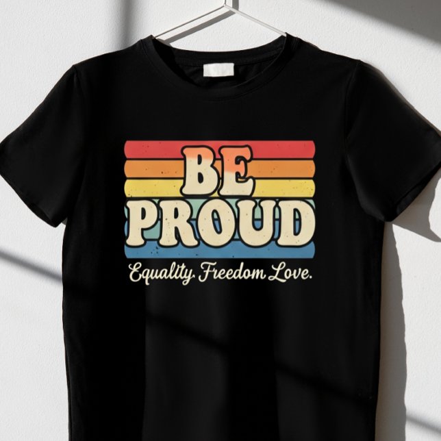 vintage Pride Rainbow LGBTQ Manar T Shirt (Skapare uppladdad)