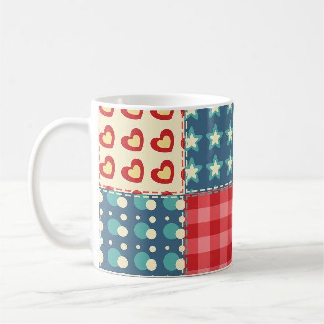 Vintage quilt: lappverksbakgrund mönster. kaffemugg (Vänster)