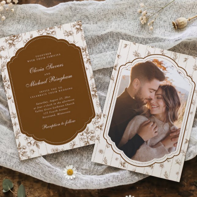 Vintage ram brunt & kräm Toile foto bröllop Inbjudningar (Vintage toile frame photo wedding invitation in brown and cream)