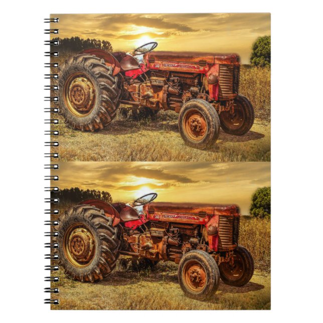 Vintage Red Farm Tractor Anteckningsbok (Framsidan)