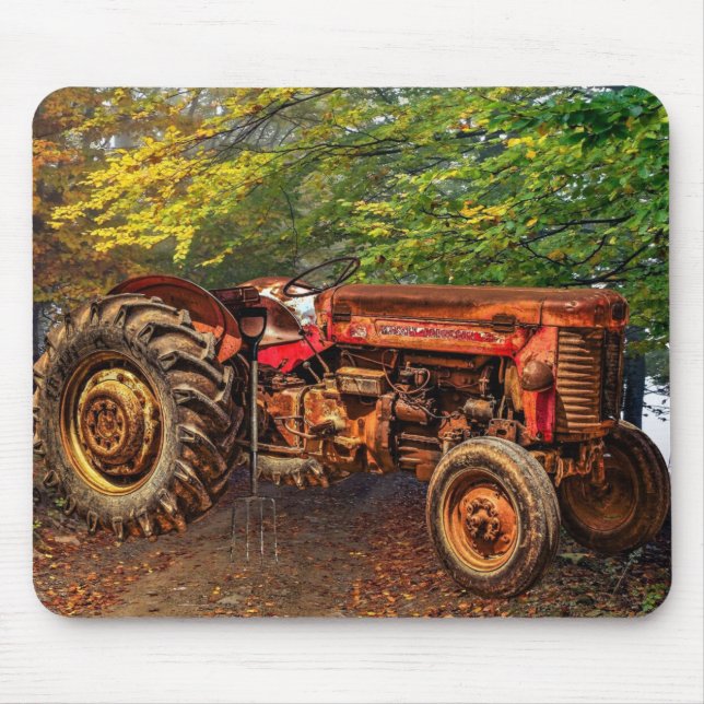 Vintage Red Farm Tractor Musmatta (Framsidan)