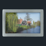 Vintage Red Grönt Zagan Schans Dutch Timber House<br><div class="desc">När du är på helgdag eller semester i Nederländerna, gå till berömdens trähus på Zarenas Schans öppna luft museum. Det här är riktiga originalträhus av trä från Hollands gyllene ålder. Denna arkitektur är så nederländsk som den blir. Beredd för att bli försedd med en stor grönt, röd och vit. Zaan-området...</div>