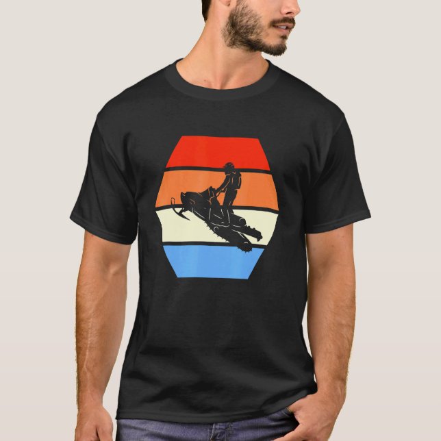 Vintage Retro Snowmobiling T Shirt (Framsida)