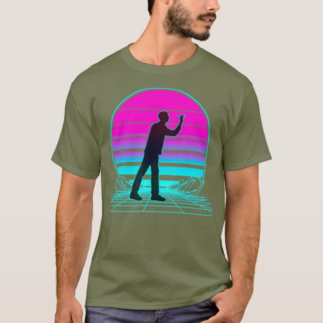 Vintage Retro Sunset Darts T Shirt (Framsida)