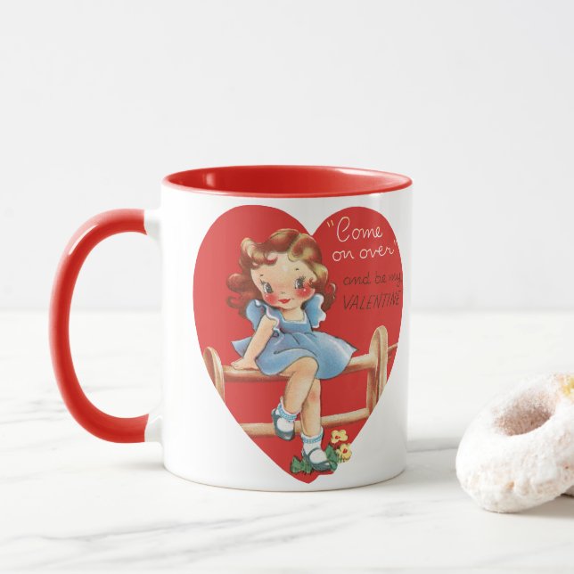Vintage Retro Valentindagen, flicka på stängsel Mugg (Med munk)