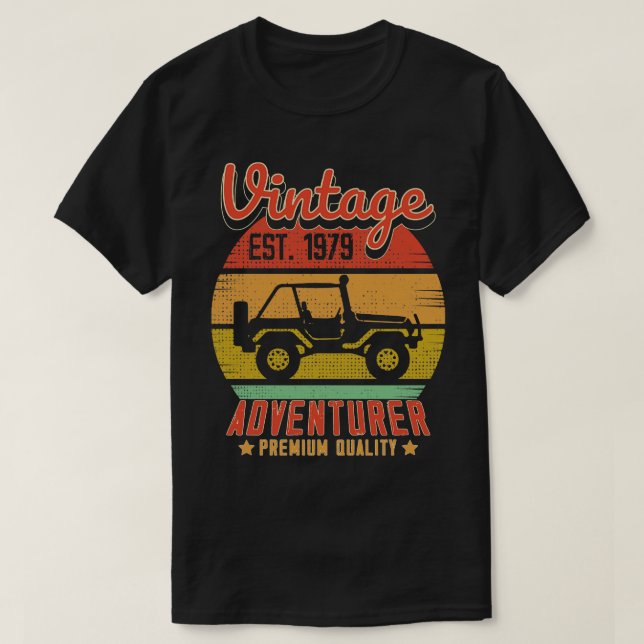 Vintage RetroAdventurer Est 1979 Birthday Gift T Shirt (Design framsida)