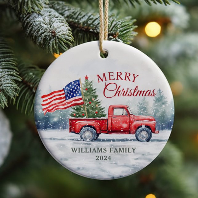 Vintage Röd jul Lastbil Julgran Flagga Julgransprydnad Keramik (Vintage Red Christmas Truck With Christmas Tree and American Flag)