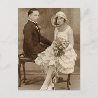 Vintage Romantic Bride and Groom Photos Vykort