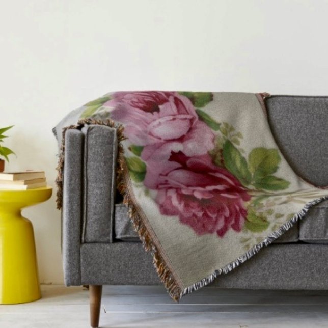 Vintage Rose Elegans  Filt (Throw Blanket Dimensions: 54"l x 38"w Material: 100% polyester; soft touch.
)
