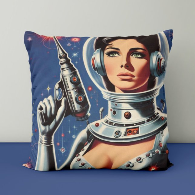 Vintage Sci-fi Astronaut Tjej Kudde (Skapare uppladdad)
