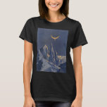 Vintage Science fiction, Måne Snö-planeten Crescen Tee Shirt<br><div class="desc">Vintage illustrerar planeterna Science fiction och rymden i futuristiska. En 50-sekundersmodell i bok i tecknad med en främmande planet täckt med is och snö på natten med ett halvmånsslätt måne över bergen på vintern.</div>