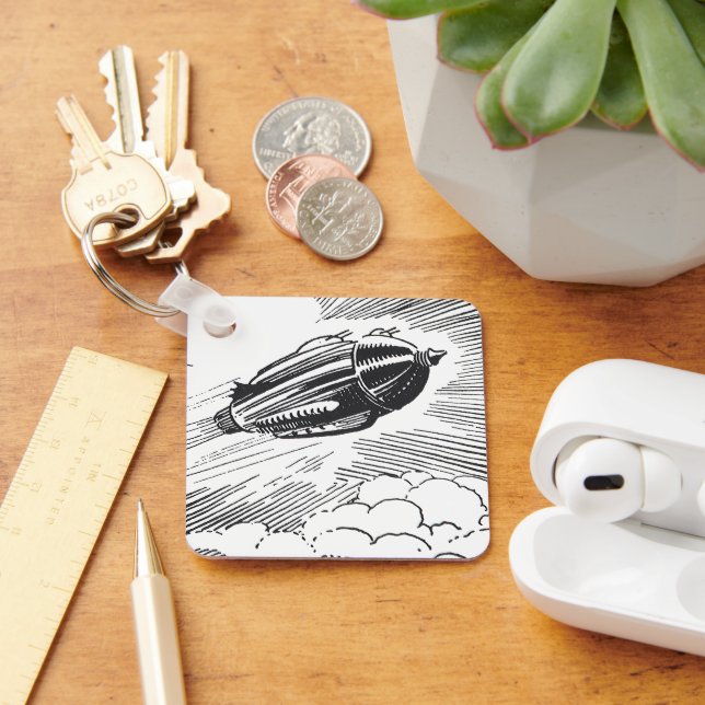 Vintage Science fiction Spaceship Rocket in Clouds Nyckelring (Skrivbord)