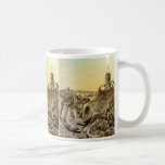 Vintage Science fiction Utomjordingar Planet Const Kaffemugg<br><div class="desc">Vintage illustrerar futuristiska Science fiction utomjordingar och robotbilder. Utomjordingar med grävare maskin som gräver på en byggarbetsplats med ett utgrävningsprojekt på en främmande planet i framtiden. En klassisk 50-sekundersmodell för retrosci om tecknad bok.</div>