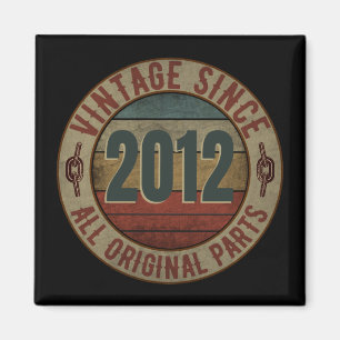 VINTAGE SEDAN 2012 ALLA ORIGINALDELAR. MAGNET