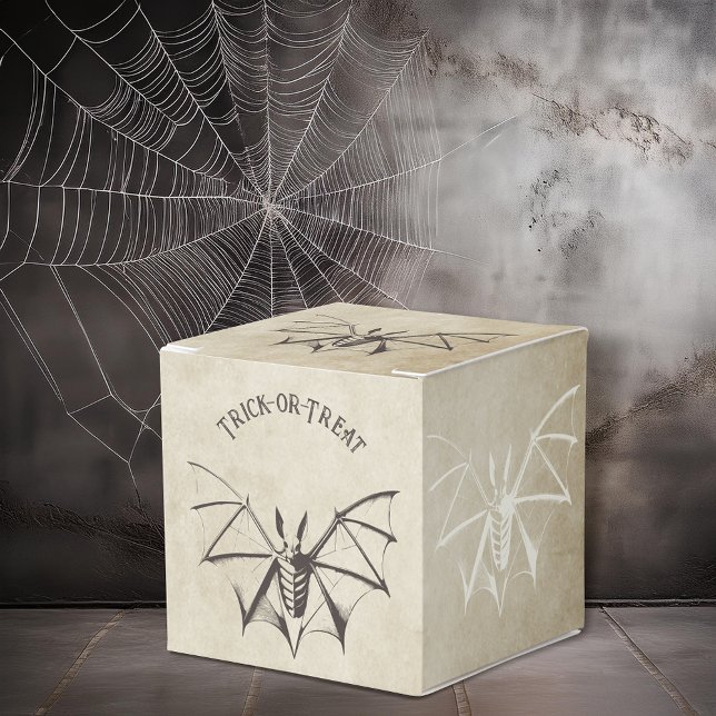 Vintage Skeletal Fladdermus Halloween Presentaskar (Skapare uppladdad)