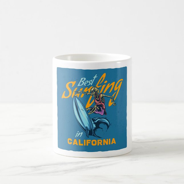 Vintage Skeleton Surfing California Beach Kaffemugg (Skapare uppladdad)