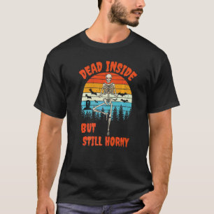 Vintage Skelett Halloween  Död Inuti Men Fortfaran T Shirt