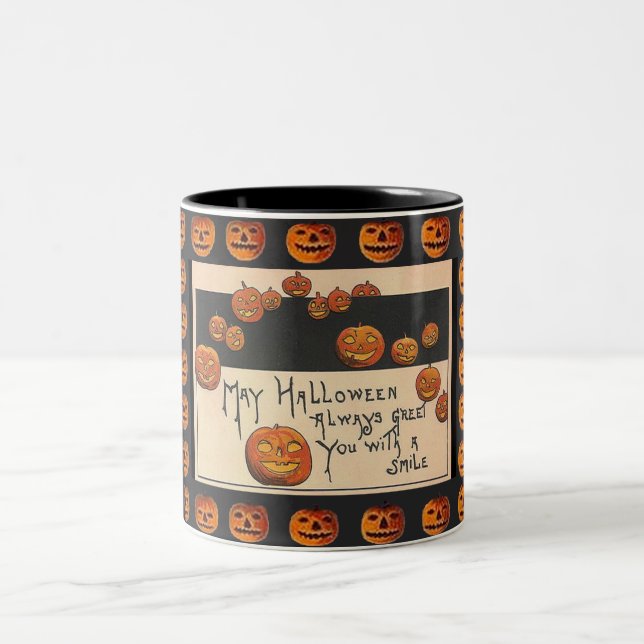 Vintage Smiling Halloween Jack o'Lanterns Två-Tonad Mugg (Center)