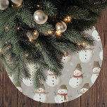 Vintage Snögubbar Neutralt Färg Mönster jul Julgransmatta Borstad Polyester<br><div class="desc">Slutför din juldekoration med den här Vintagen Snögubbar Neutralt Färg Mönster Julgran kjol. Den här träd-kjolen har goda snögubbar i mjuka, muterade toner och ger en lysande vintage-vib samtidigt som den håller sak snyggt och minimal. Paletten neutralt färg blandas sömlöst med vilket tema som helst, vilket gör att du får...</div>