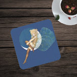 Vintage Söt Blue Fairy Stockings Blue Måne Underlägg Papper Kvadrat<br><div class="desc">Vintage bild är en söt blonfisk med flytande blått transparent vingar. Hon är sitta på ett vitt halvmåns måne med strumpor. Se min butikskonst efter MAR för matchning av produkter med den här designen.</div>