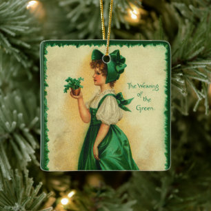 Vintage St. Patrick's Day Ung kvinna iförd grönt Julgransprydnad Keramik